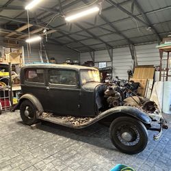 Rare 1932 Ford Model B, 5 Window, 2 Door Sedan 