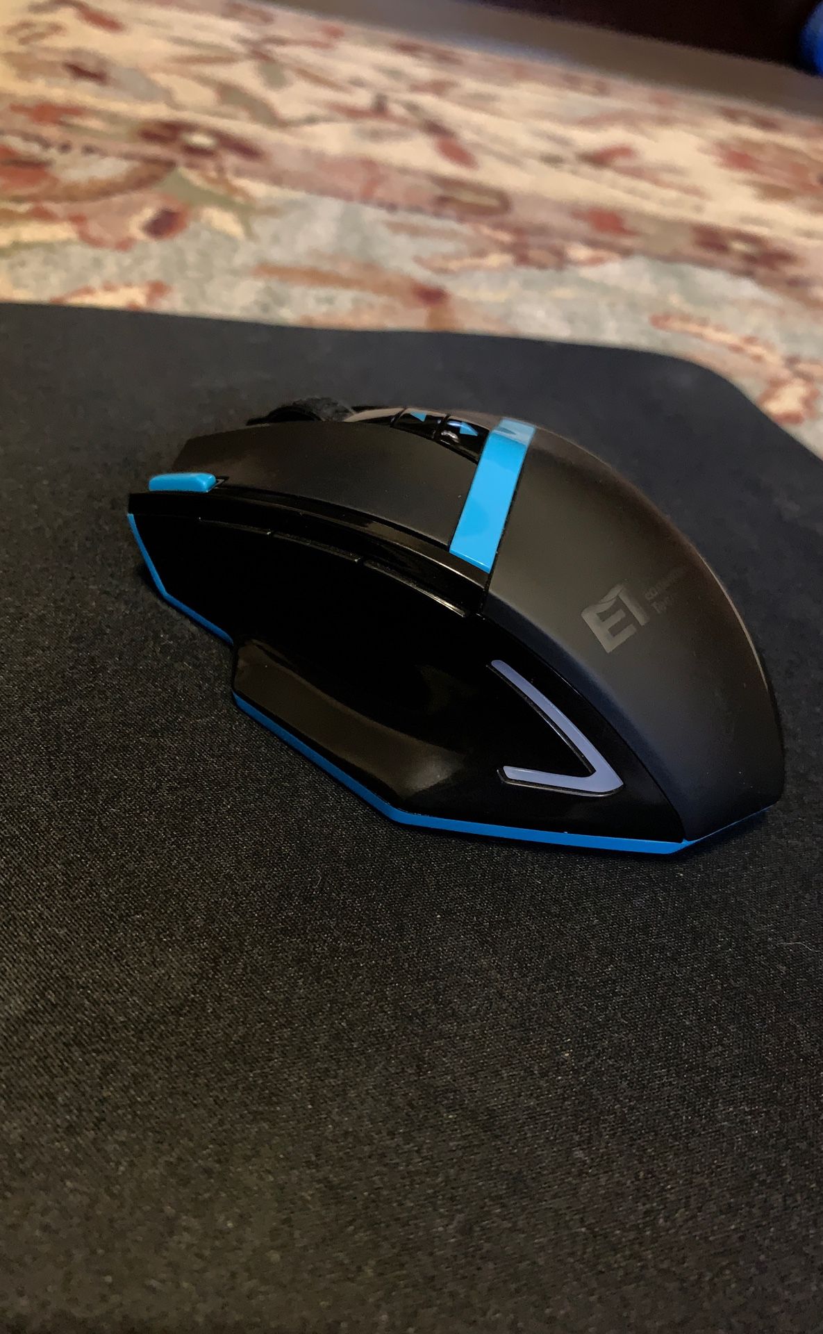 ET wireless gaming mouse
