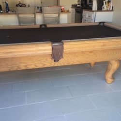 Pool Table 9ft ( Free Delivery & Set Up ) 