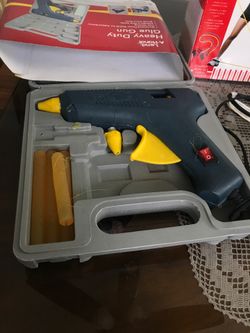 Hot glue gun