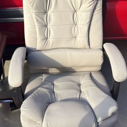 Off White Leather Color Office Chair
