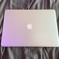 Mid-2015 15” MacBook Pro w/ Retina Display, 16GB RAM, Intel Core i7 Processor, 512GB SSD