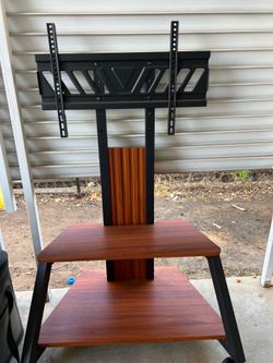Mobile tv stand