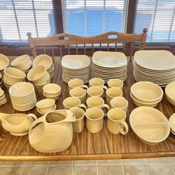 Fiestaware Square Ivory 77 Piece Set- Excellent Condition!