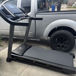Treadmill 