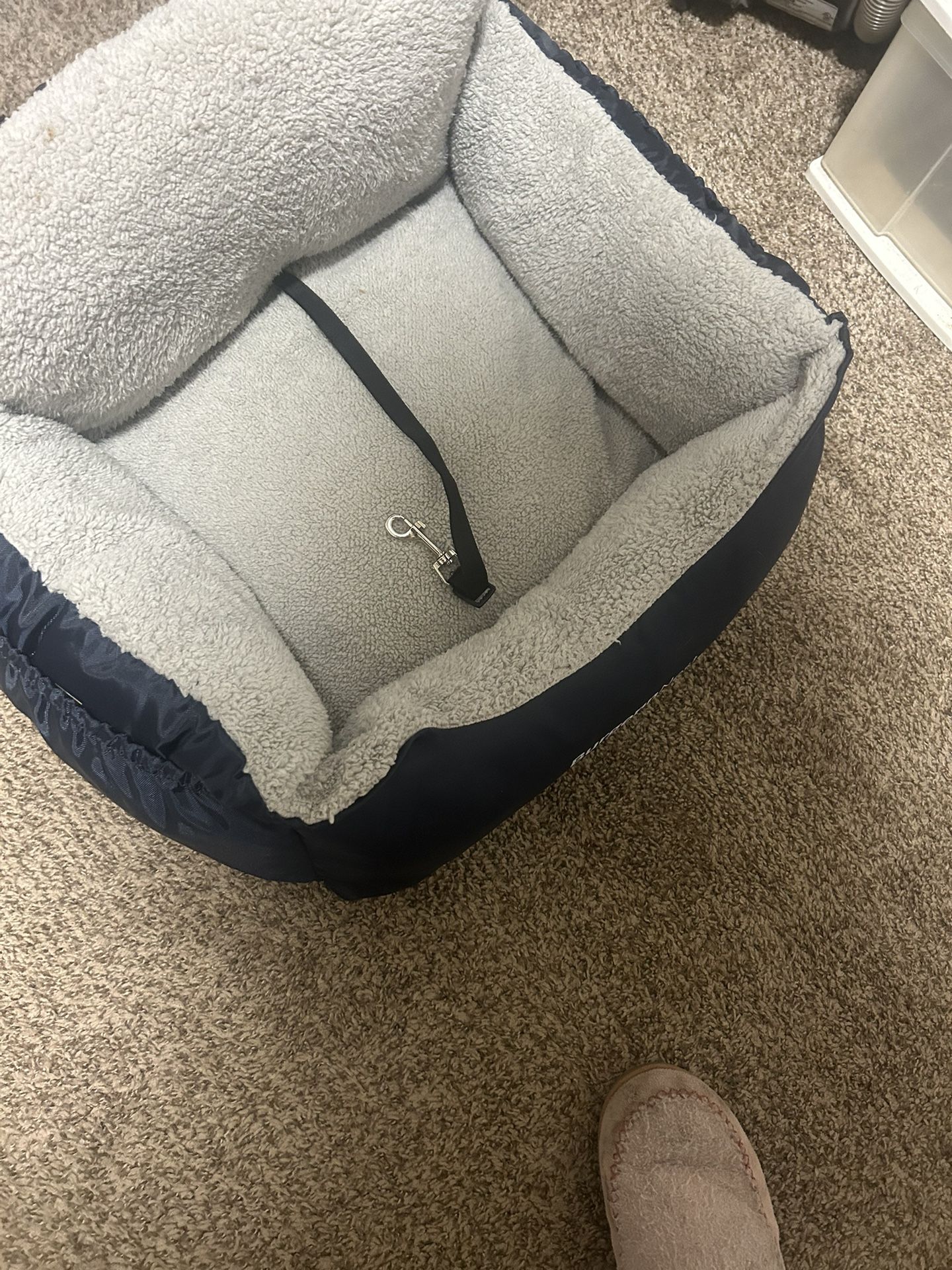 Animal car bed