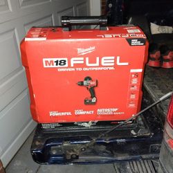 Milwaukee M18 Hammer Drill/Driver ½in Drive
