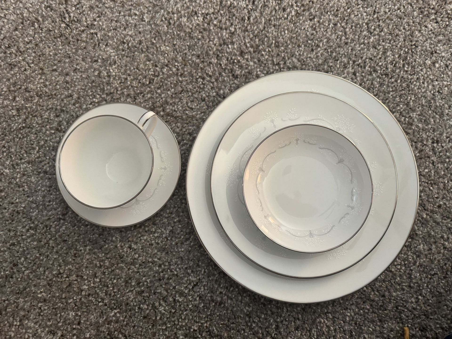 Noritake Whitebrook China Set 