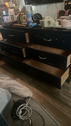 Cajonera   / Chest of drawers
