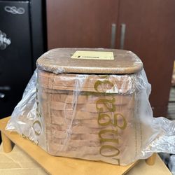 Longaberger kleenex Tissue Basket With Wood Lid 2003