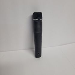 SHURE SM57 Microphone w/Case