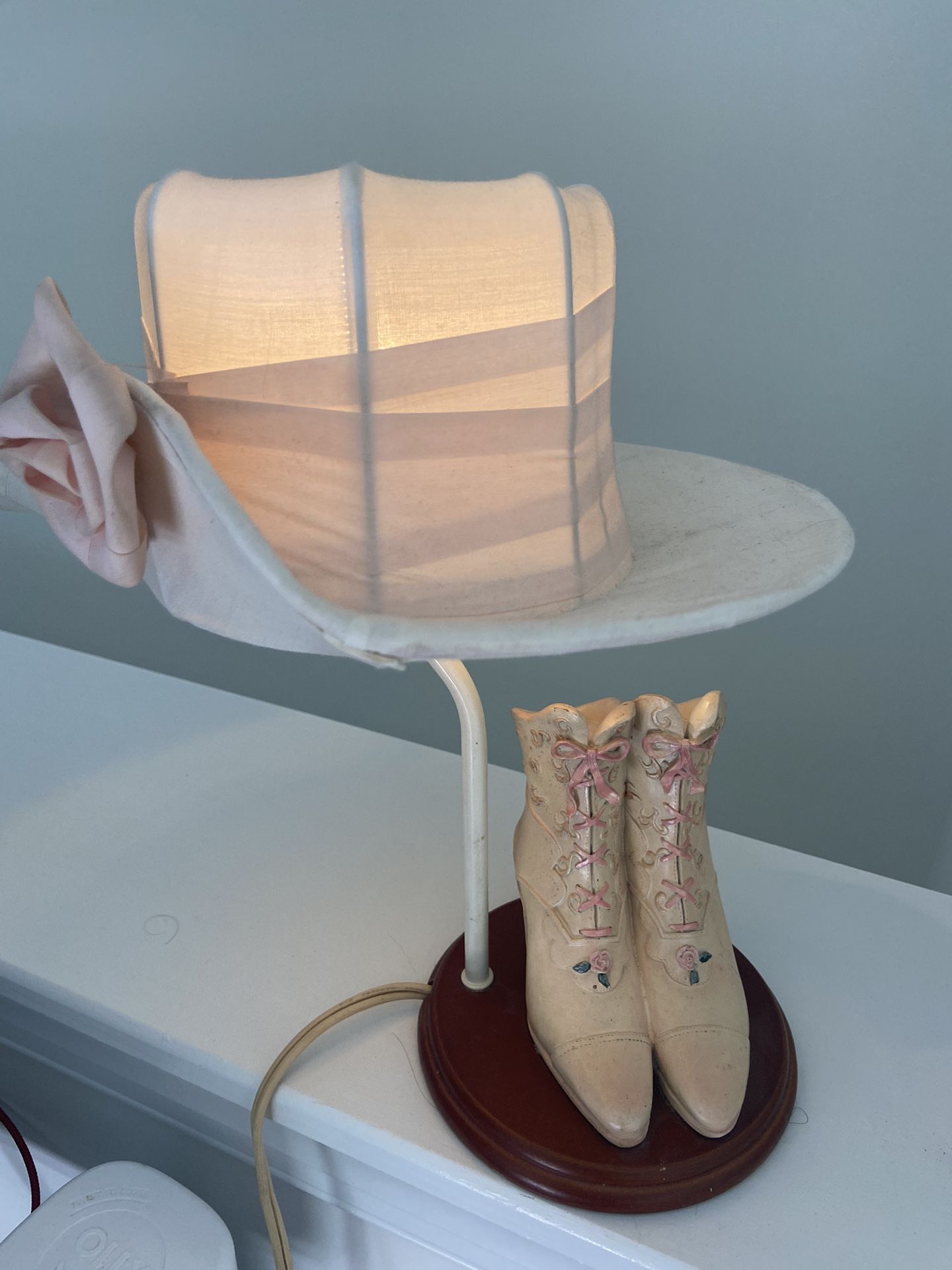 Pink Shoe And Hat Cute Lamp