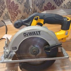 DeWalt Hand Saw