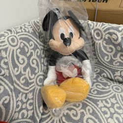 Disney Large 21.25 inch Mickey Mouse Plush NWT jumbo plushy stuffed animal