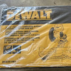 POWERFUL 7 1/4 INCH  CORDLESS SLIDING SAW KIT 