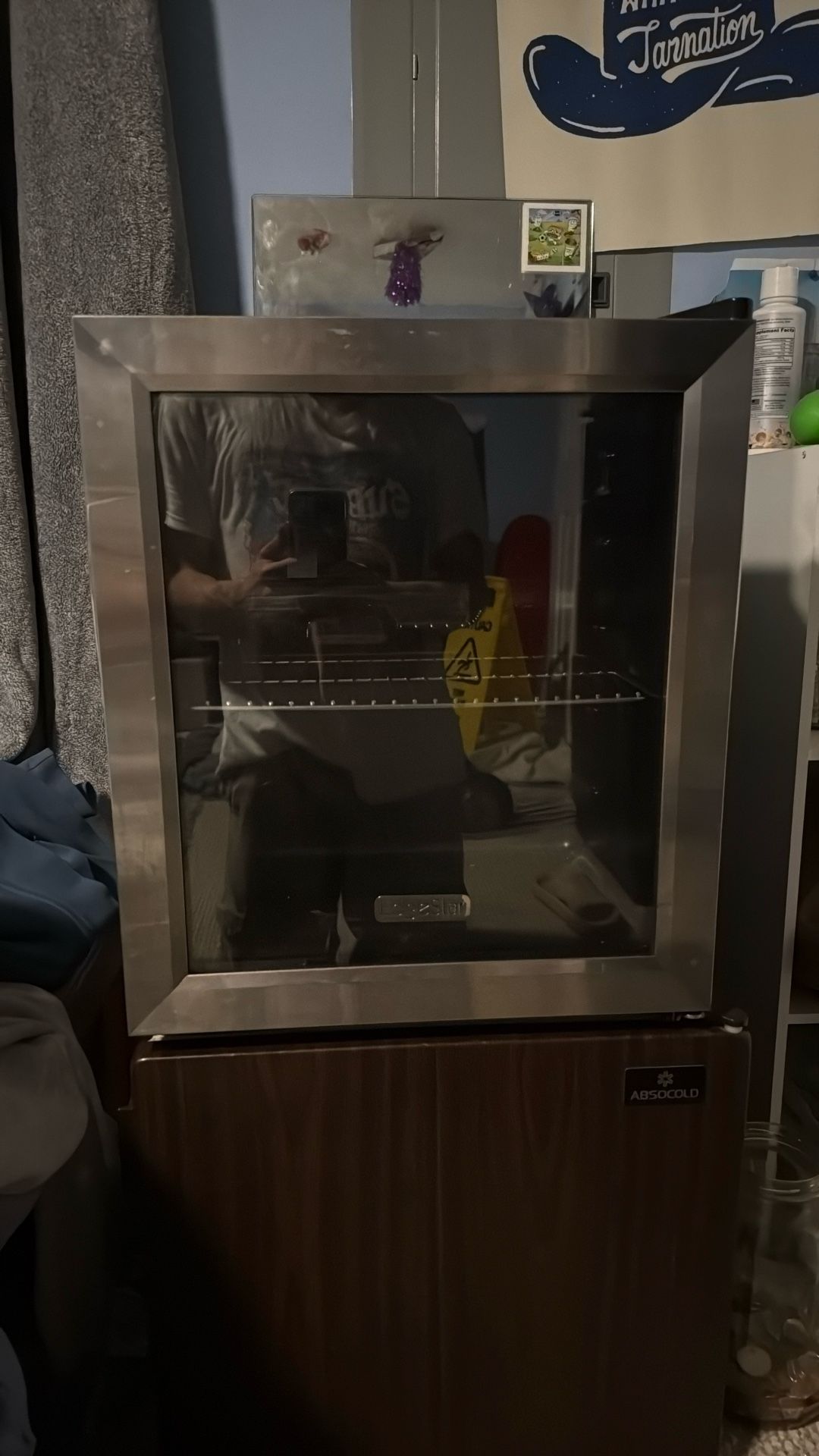 Mini fridge
