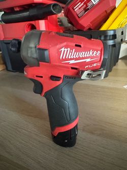Milwaukee m12 Fuel surge