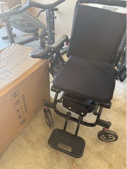 Electric wheelchair