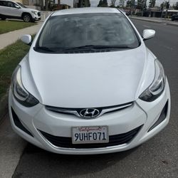 Hyundai Elantra 16