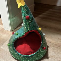 Xmas Dog Bed 