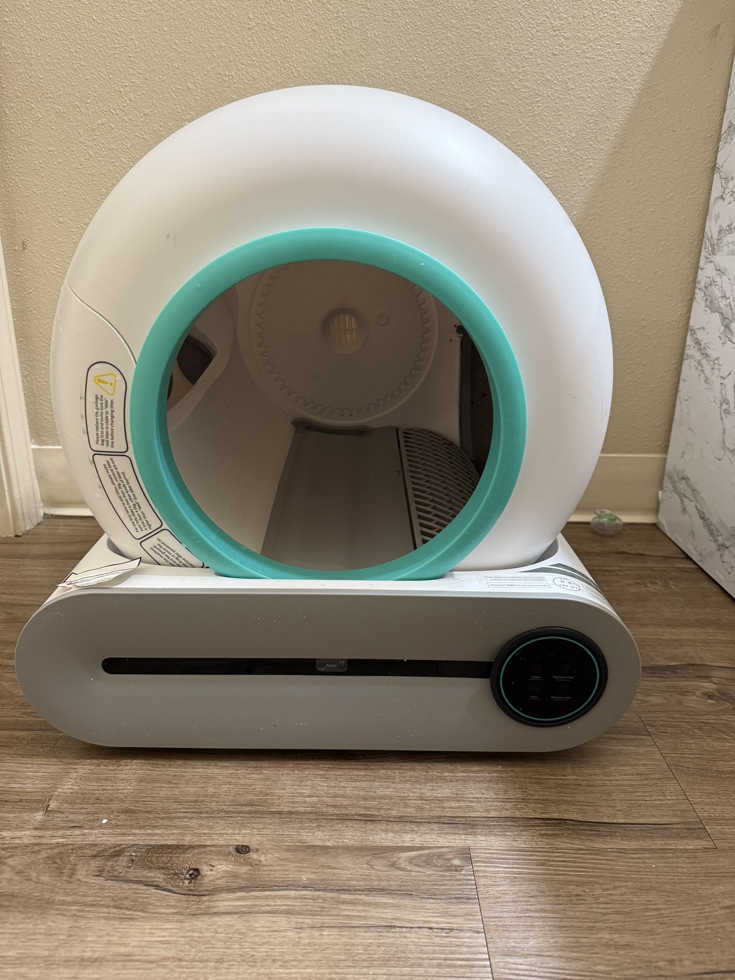 Automatic Self-Scooping Cat Litter Box