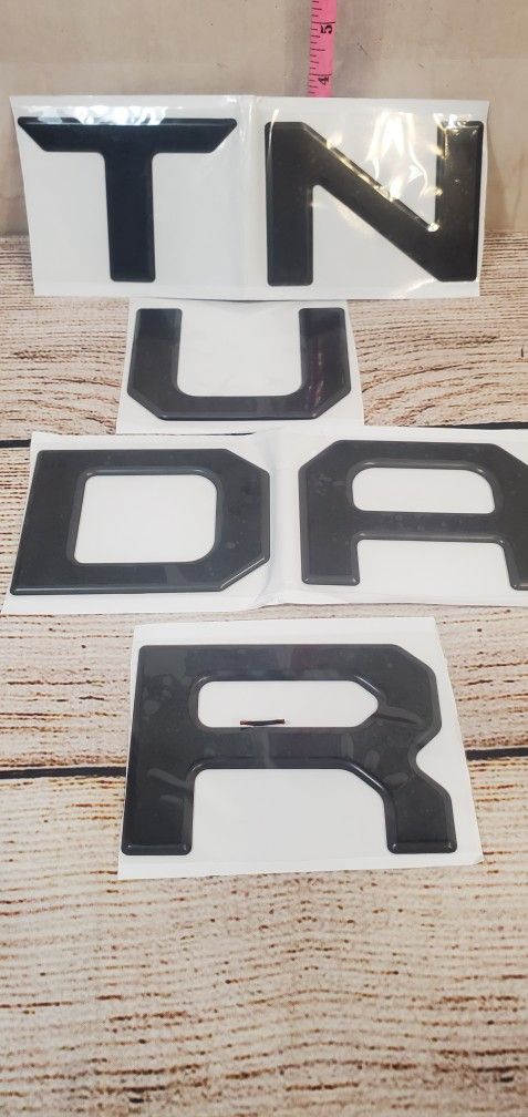 @CHV. Tailgate Letter Insert 3D FOR TOYOTA TUNDRA