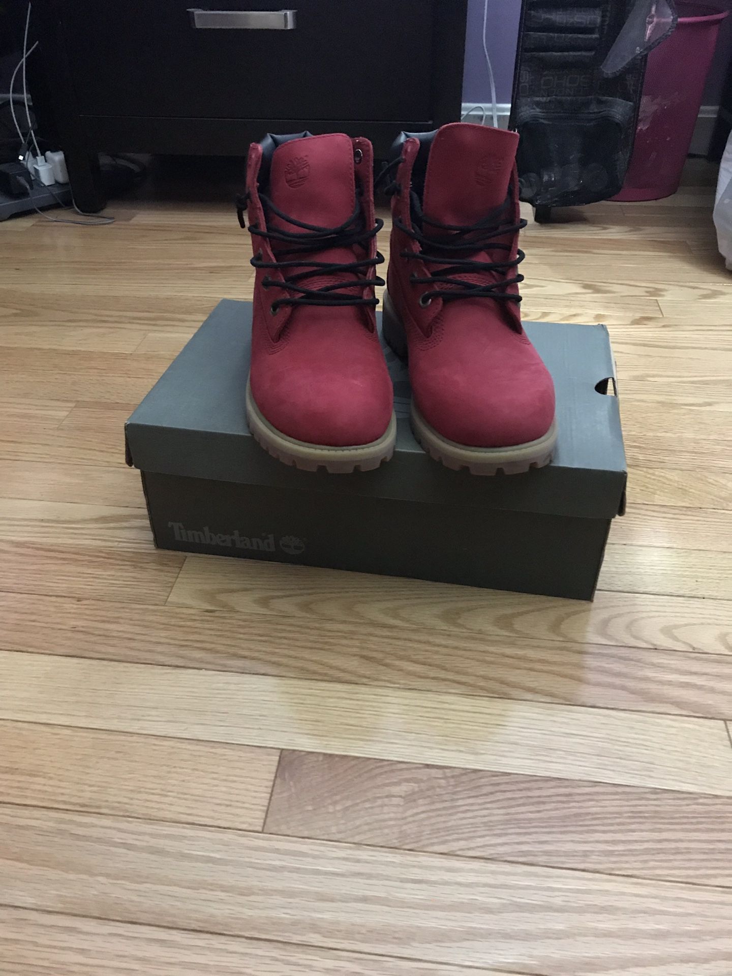 Timberlands size 7 kids