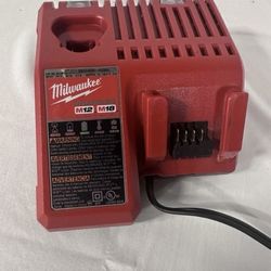 Milwaukee Charger Tested & Checked And Working