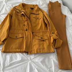 Women medium denim jacket with leggings, New.