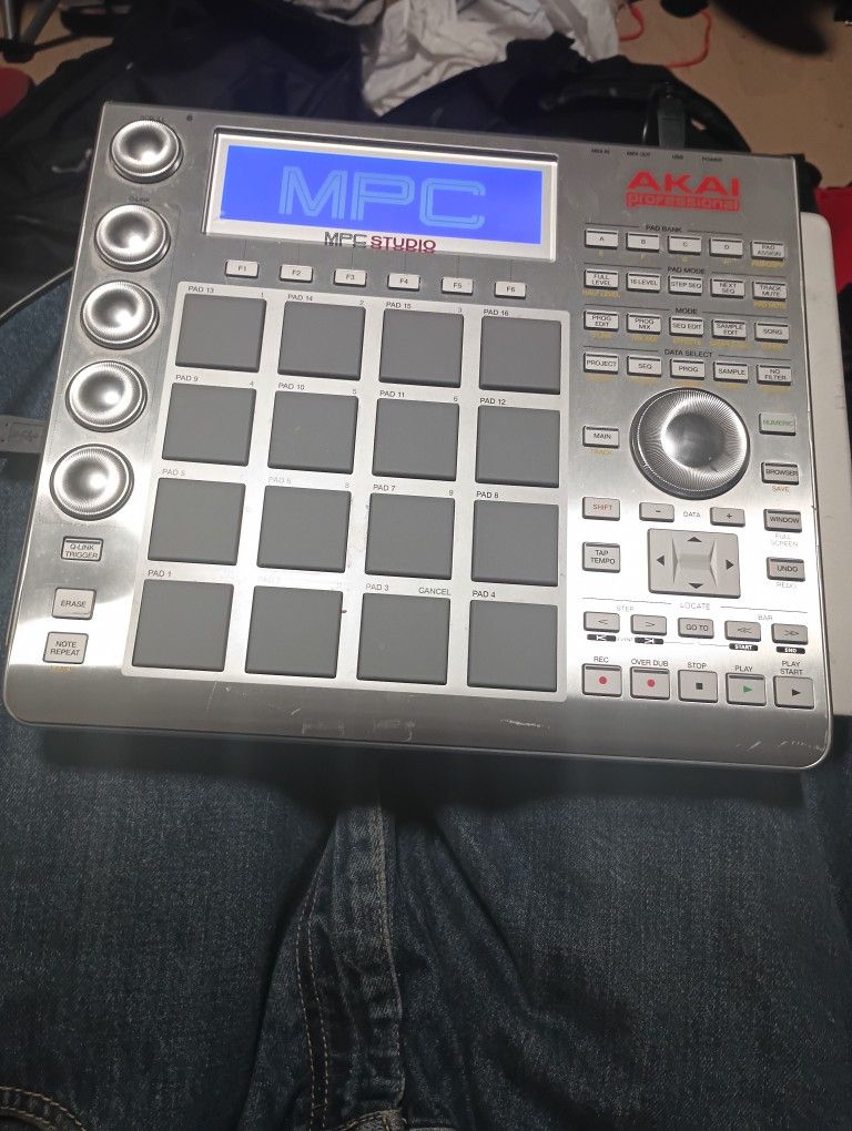 Akai Drum Pad (Read Desc)