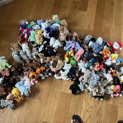 Brand New Over 140 Beanies With Tags 