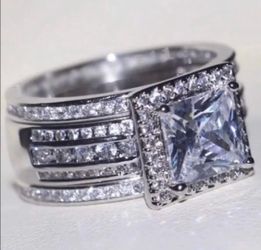 New 18 k white gold engagement ring wedding ring set