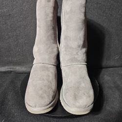 Ugg Australia Gray Classic Tall Boots Sheepskin Size 6 US