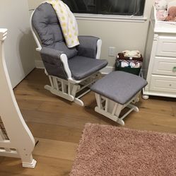 Rockin Chair And Ottoman