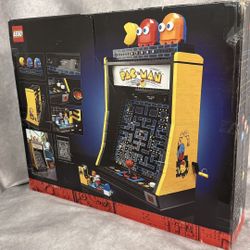 LEGO Icons PAC-Man Arcade Building Sets for Adults - Collectible