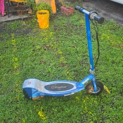 3 Razor Electric Scooters