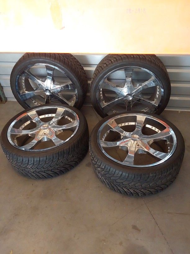 WHEELS AND TIRES 22" ATTURO AZ800 265/35R22. BACCARAT PHANG