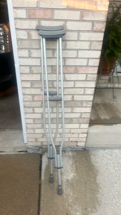 MEDLINE ALUMINUM CRUTCHES