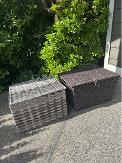 Set of 2 Woven Storage Baskets with Lids