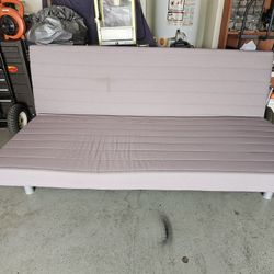 Futon 