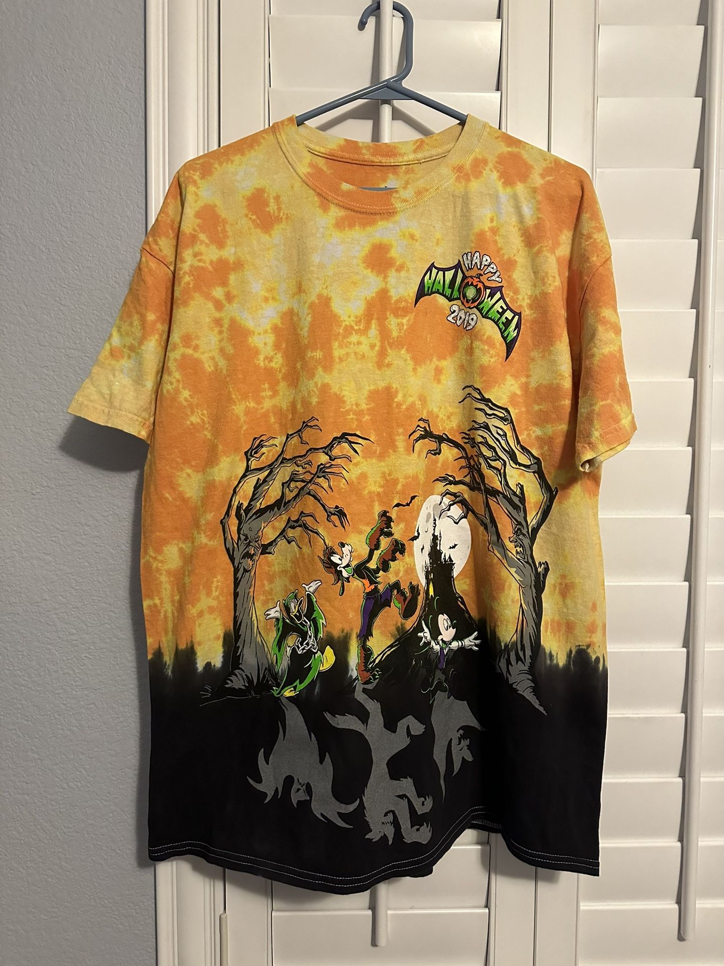 RETRO MODERN DISNEY HALLOWEEN 2019 TYE DYE SHORT SLEEVE T SHIRT SIZE XL