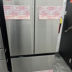 Sale for 3 days only- Samsung French Door Refrigerator (no water dispenser)