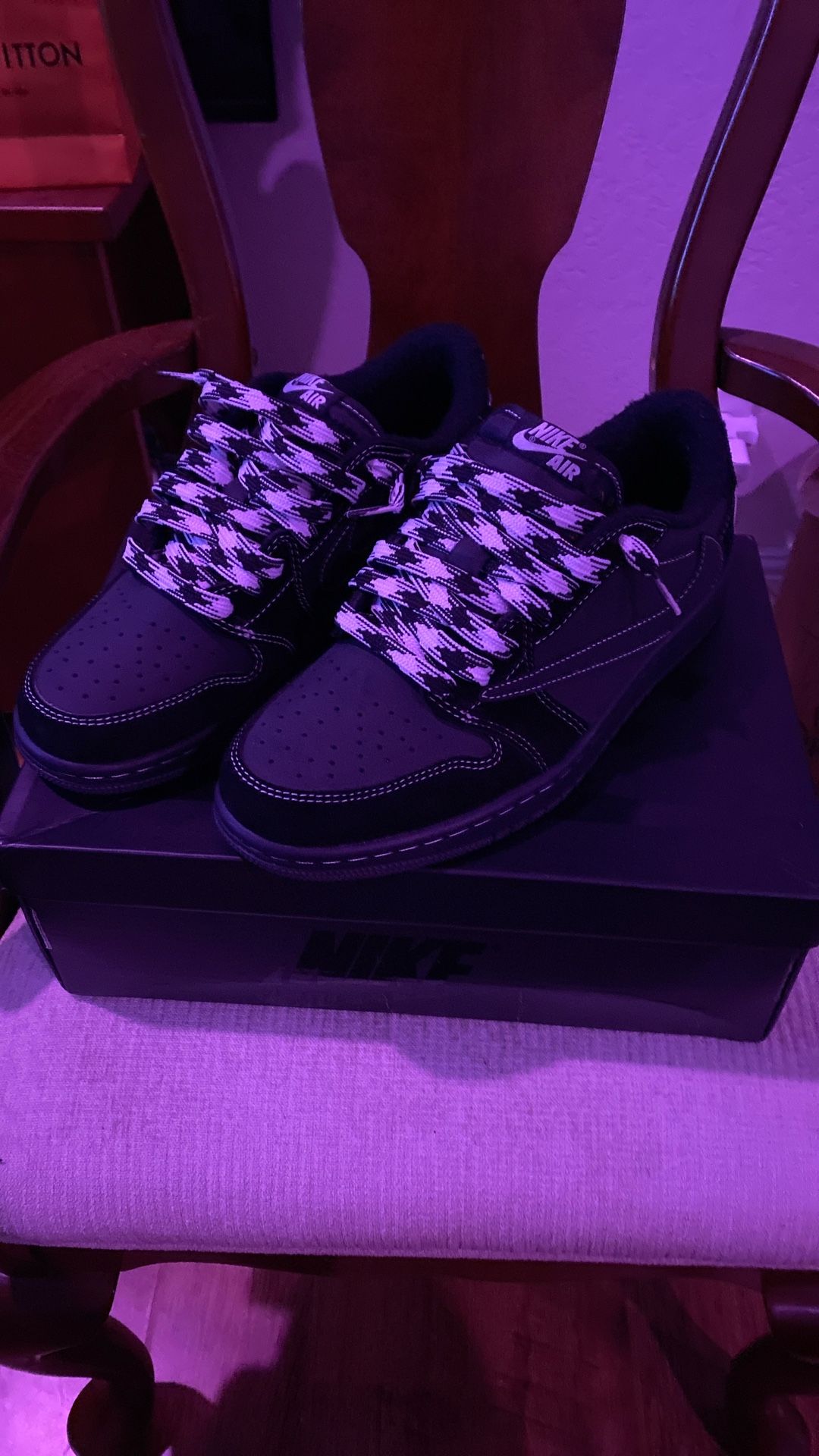 Travis Scott Phantoms