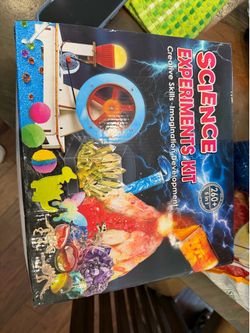 Science experiment kit