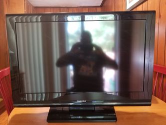 Toshiba 32in TV