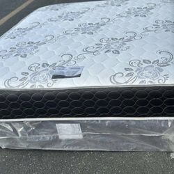 Set Full Size Mattress And Box Spring 