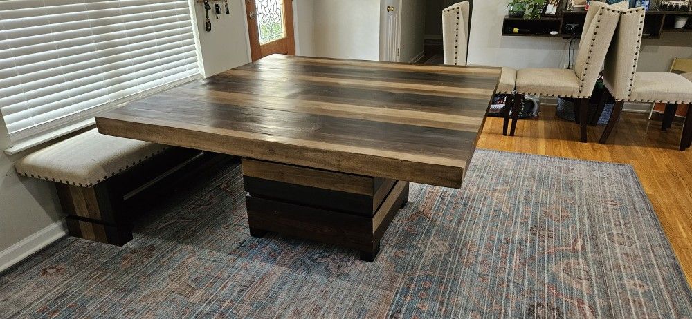 Cindy Crawford Dining Table with 4 chairs and bench