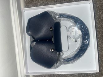 Max Headphone