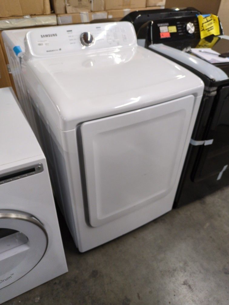 Samsung Gas Dryer New Open Box On Sale Was $749.00 Now $599.000
