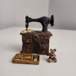 Boyds Bear Uncle Beans Treasure Box, Grannys Sewing Machine Bobbin McNibble 